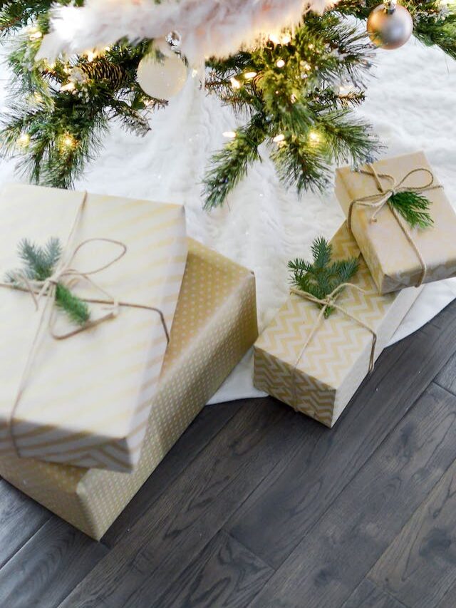 8 Stylish Christmas Gift Wrapping Ideas